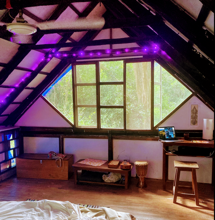 The Art of Feeling at Home While Always Moving